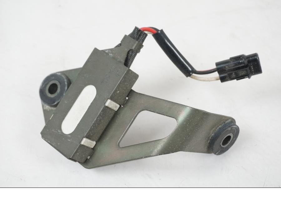 Framsidan på Resistor från en Suzuki SV 650 S -2005 motorcykel.