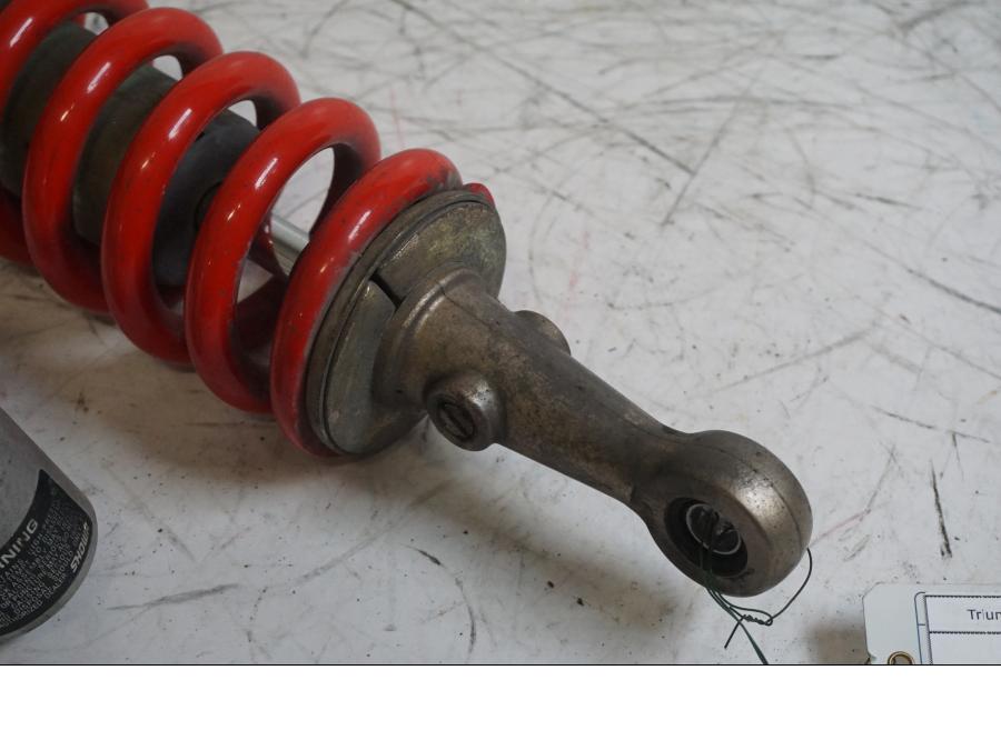 Höger sida på Stötdämpare från en Triumph Speed Triple -2001 motorcykel.