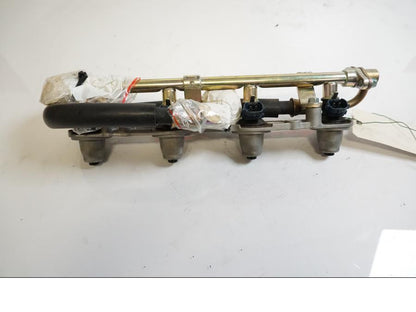 Framsidan på Spjällhus från en Honda CBR 600 RR -2003 motorcykel.