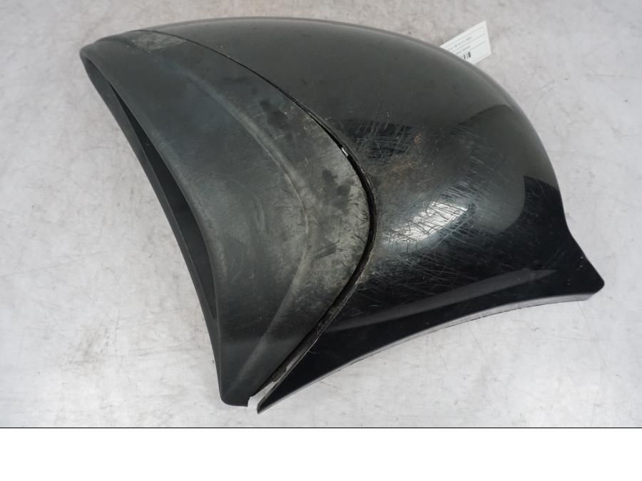 Framsidan på Sidkåpa från en Buell 1125 R -2008 motorcykel.