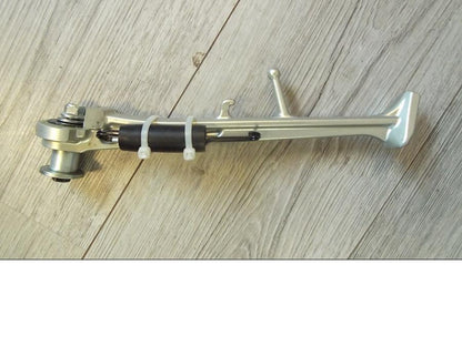 Framsidan på Sidostöd från en Yamaha YZF 1000 R1 -2015 motorcykel.