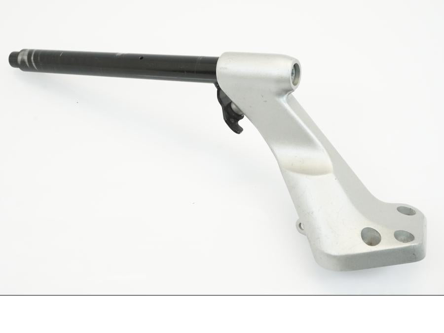 Baksidan på Styre från en BMW R 1200 RT -2011 motorcykel.