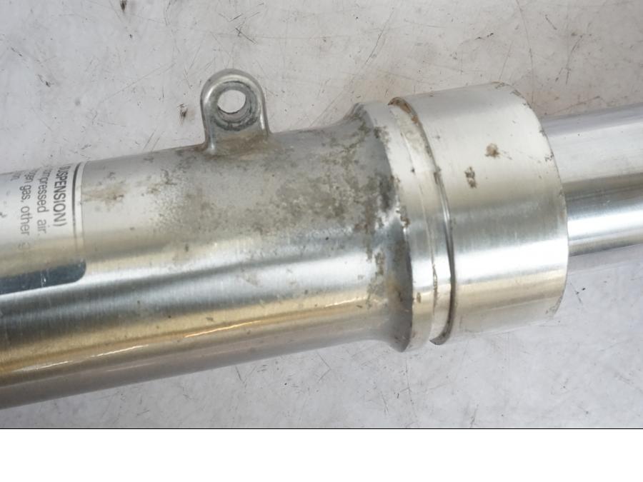 Extrabild2 på Gaffelben från en Kawasaki KL 650A -1987 motorcykel.