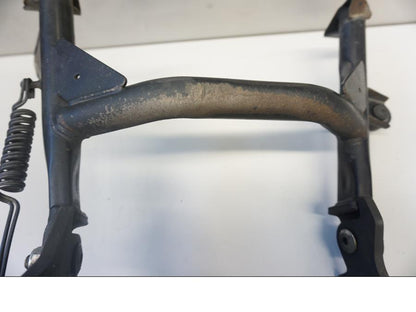 Vänster sida på Centralstöd från en Kawasaki Versys 1000 -2015 motorcykel.