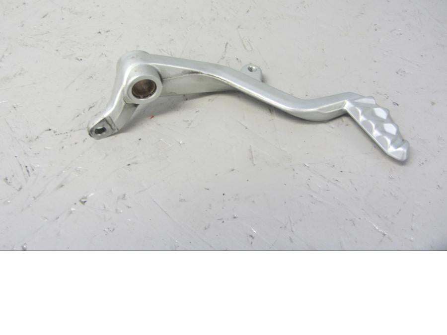 Framsidan på Bromspedal från en Ducati Multistrada 1200 -2015 motorcykel.