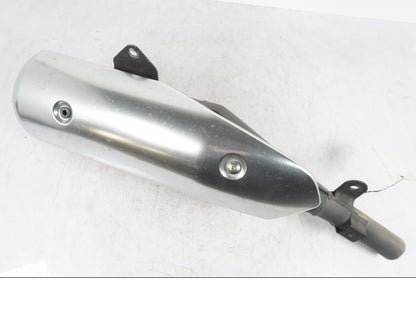 Framsidan på Ljuddämpare från en Honda CBR 500 R -2013 motorcykel.