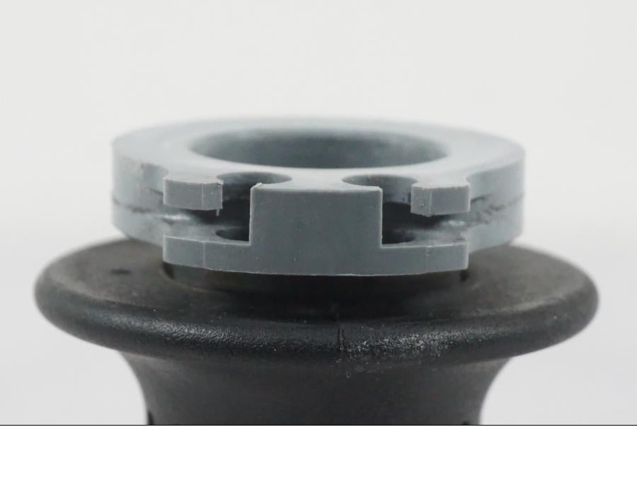 Vänster sida på Gasrulle från en Kawasaki ER-6N ABS -2010 motorcykel.