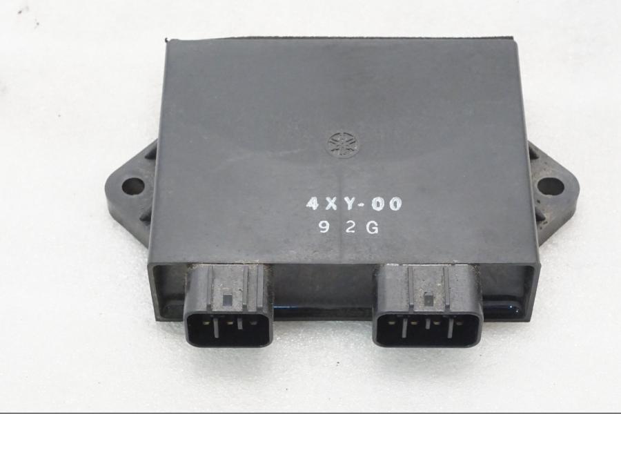 Framsidan på Styrbox från en Yamaha XVZ 13TD -1999 motorcykel.