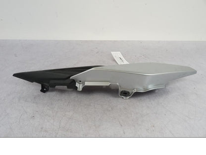 Höger sida på Bakvinge från en Yamaha MT-09 SP -2018 motorcykel.