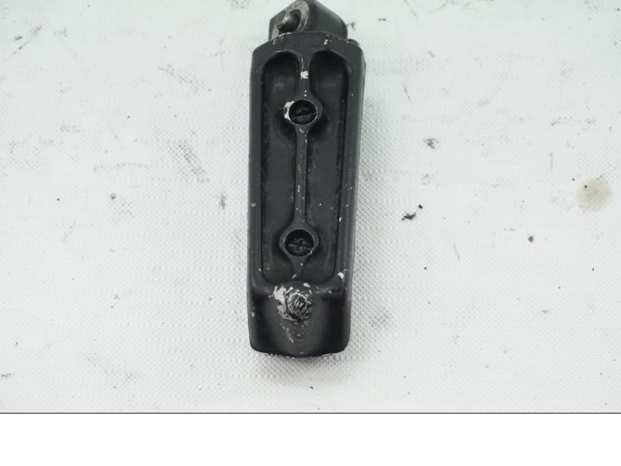 Höger sida på Fotpinne från en Suzuki GSX 1100 EF -1985 motorcykel.