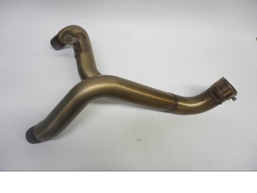 Framsidan på Mellanrör från en Triumph Speed Triple -2017 motorcykel.