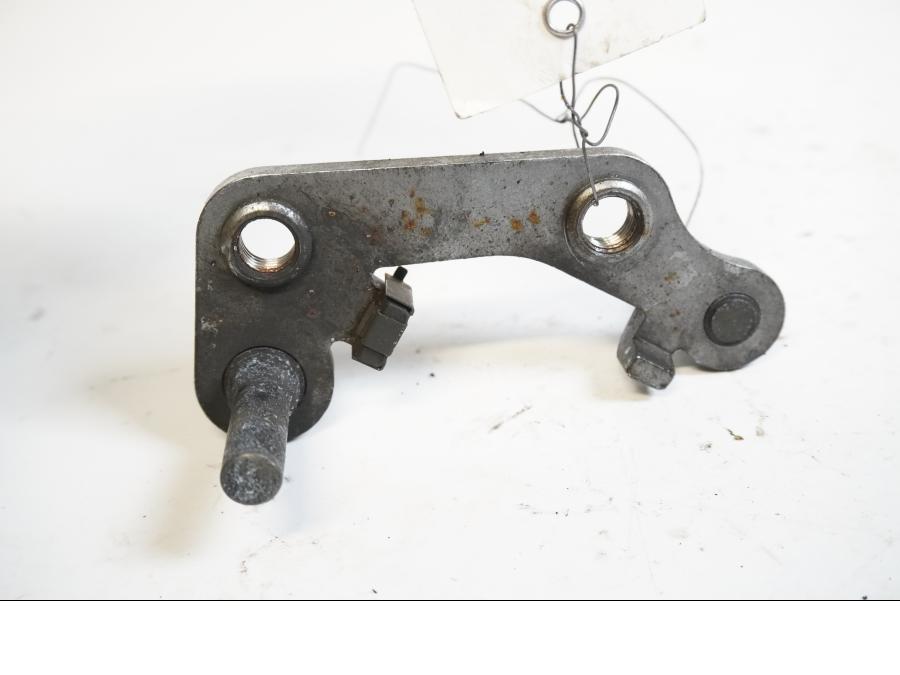 Framsidan på Bromsoksfäste från en Kawasaki VN 1500 Classic Tourer -2003 motorcykel.