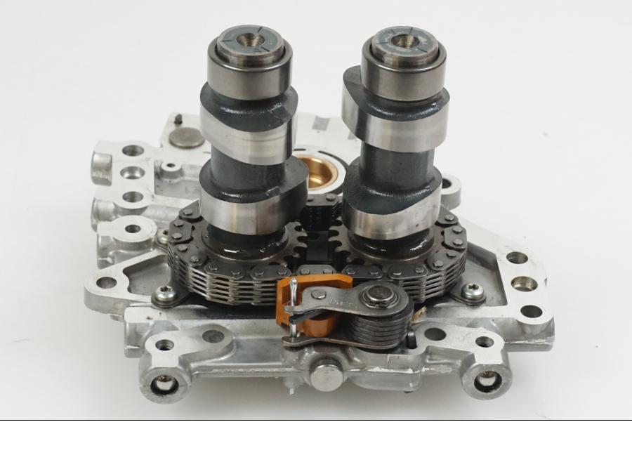 Vänster sida på Kamaxel från en H-D Touring Road King FLHR/I -2000 motorcykel.