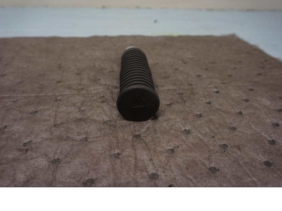 Höger sida på Fotpinne från en Kawasaki VN 1500 Mean Streak -2003 motorcykel.