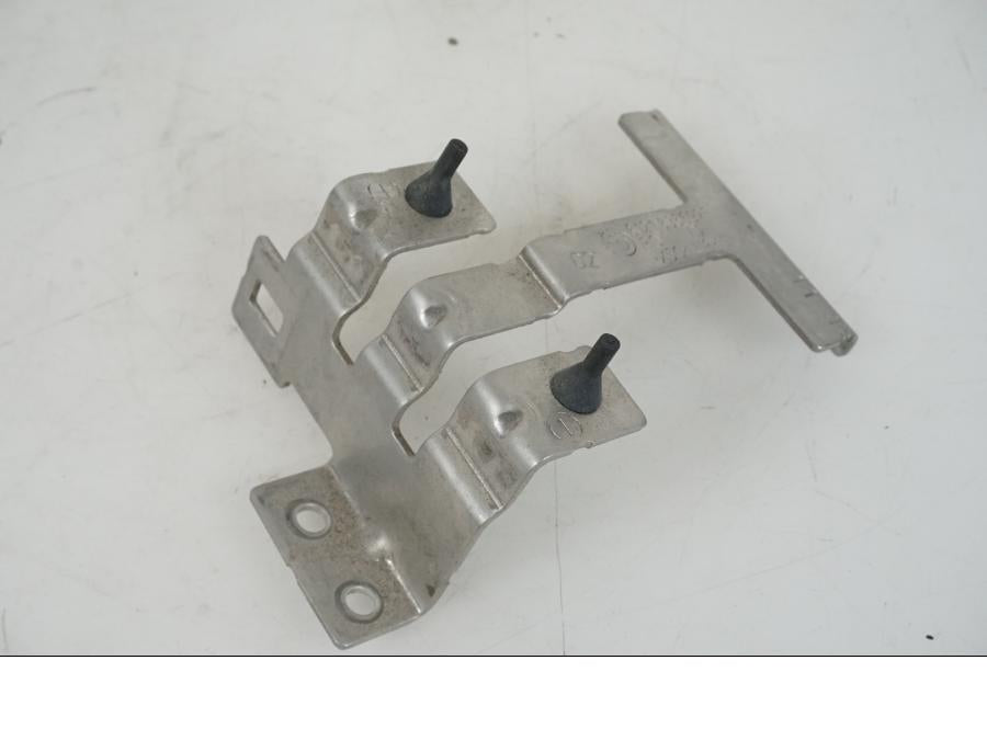 Framsidan på Batterihållare från en BMW F 750 GS -2019 motorcykel.