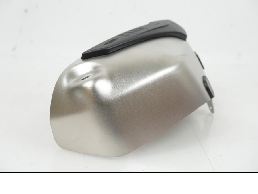 Snett uppifrån på Ventilkåpskydd från en BMW R 1200 GS -2018 motorcykel.