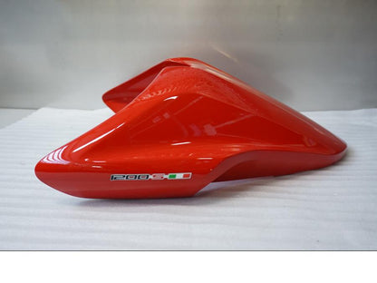 Baksidan på Kuts från en Ducati Alla -2014 motorcykel.