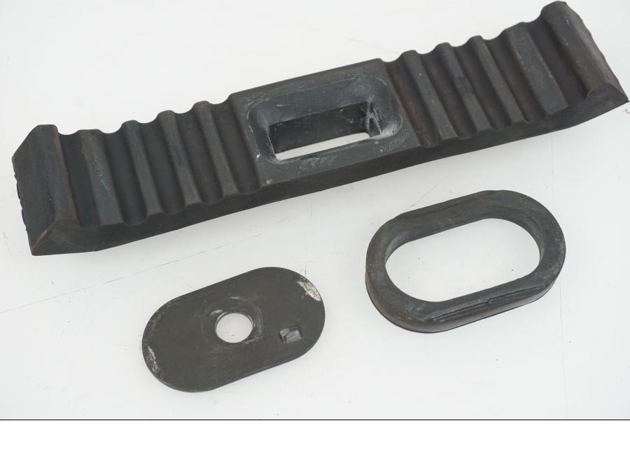 Baksidan på Bensintankfäste från en Yamaha XJ 900 -1997 motorcykel.