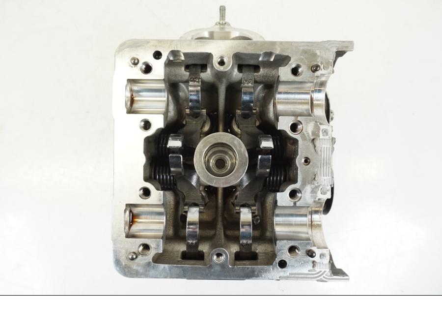 Extrabild3 på Topplock från en Ducati Hyperstrada -2013 motorcykel.