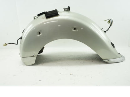 Framsidan på Bakskärm från en Yamaha XVZ 13TD -1999 motorcykel.