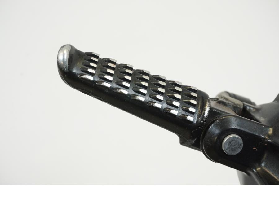 Extrabild1 på Fotpinnefäste från en Kawasaki ZX-10R -2008 motorcykel.