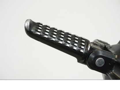 Extrabild1 på Fotpinnefäste från en Kawasaki ZX-10R -2008 motorcykel.