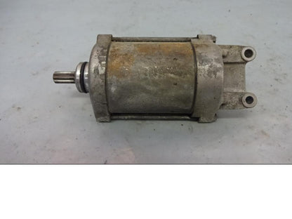 Baksidan på Startmotor från en Honda VTR 1000 F -1997 motorcykel.