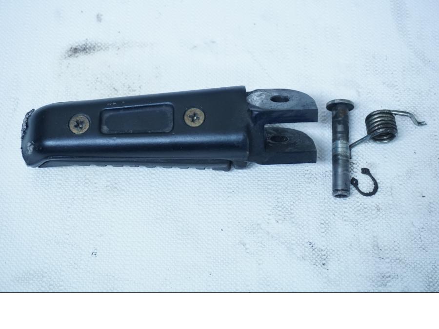 Baksidan på Fotpinne från en Ducati 750 SS -1995 motorcykel.