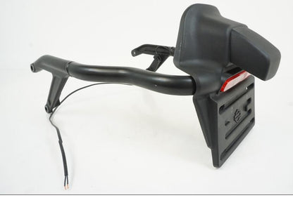 Framsidan på Skylthållare från en H-D FAT BOB fxfb -2018 motorcykel.