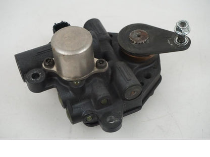 Baksidan på Styrdämpare från en Honda CBR 1000 -2005 motorcykel.