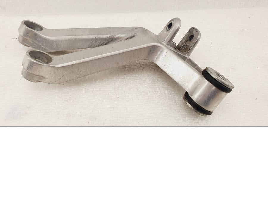 Höger sida på Fotpinnefäste från en Honda CBR 900 RR -2003 motorcykel.