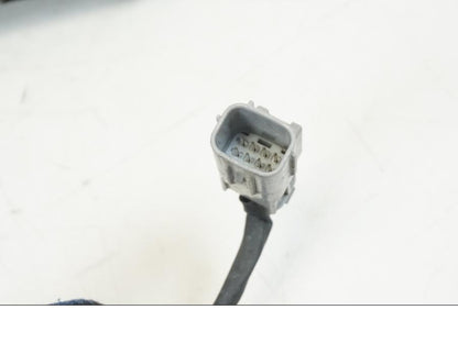 Extrabild2 på Gasreglage från en Ducati Hyperstrada -2013 motorcykel.