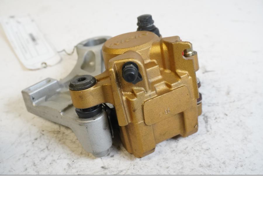 Baksidan på Bromsok från en Honda CBR 600 RR -2003 motorcykel.