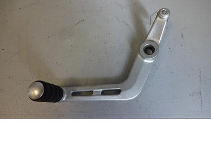 Framsidan på Växelpedal från en Triumph Daytona 675 -2010 motorcykel.