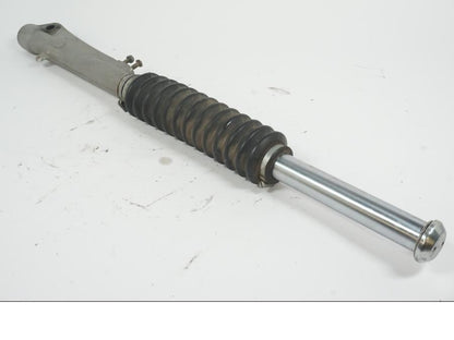 Höger sida på Gaffelben från en BMW R 60 -1971 motorcykel.