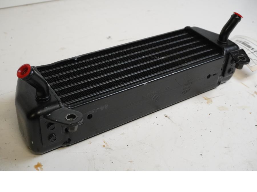 Höger sida på Oljekyl från en BMW R 1200 GS -2007 motorcykel.