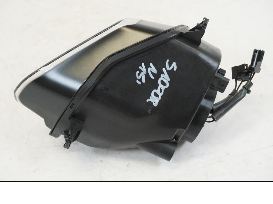 Höger sida på Strålkastare från en BMW S 1000 R -2013 motorcykel.