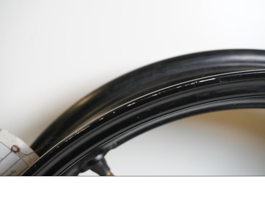 Extrabild1 på Fälg från en Yamaha FJR 1300 -2016 motorcykel.