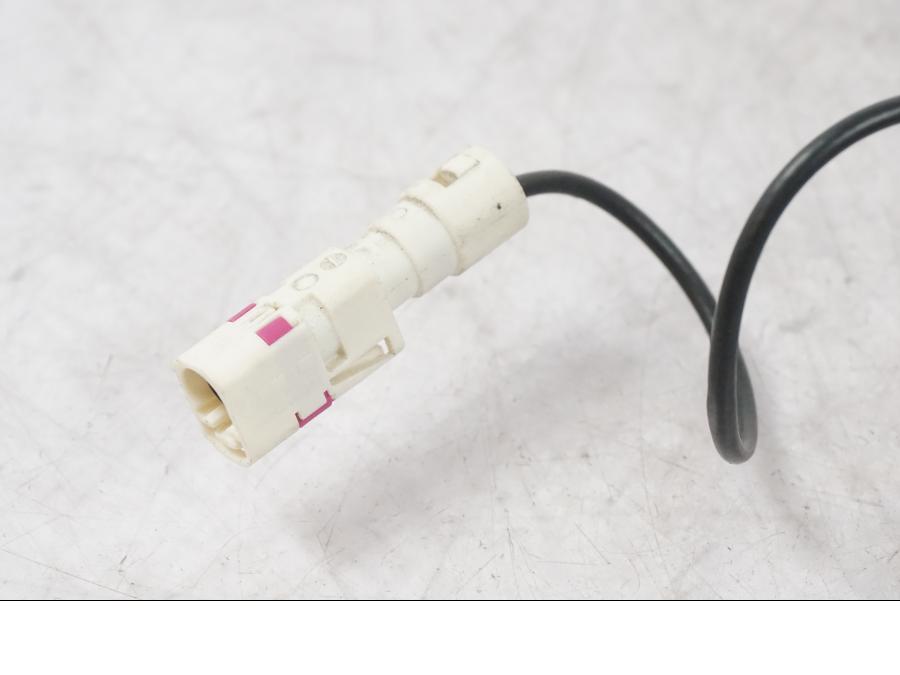 Vänster sida på Antenn från en BMW K 1600 GTL -2015 motorcykel.