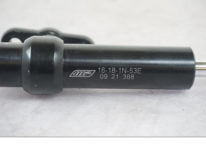 Baksidan på Styrdämpare från en KTM 1290 Super Adventure S -2022 motorcykel.