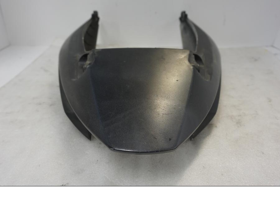 Höger sida på Bakvinge från en Suzuki GSX 1400 -2002 motorcykel.