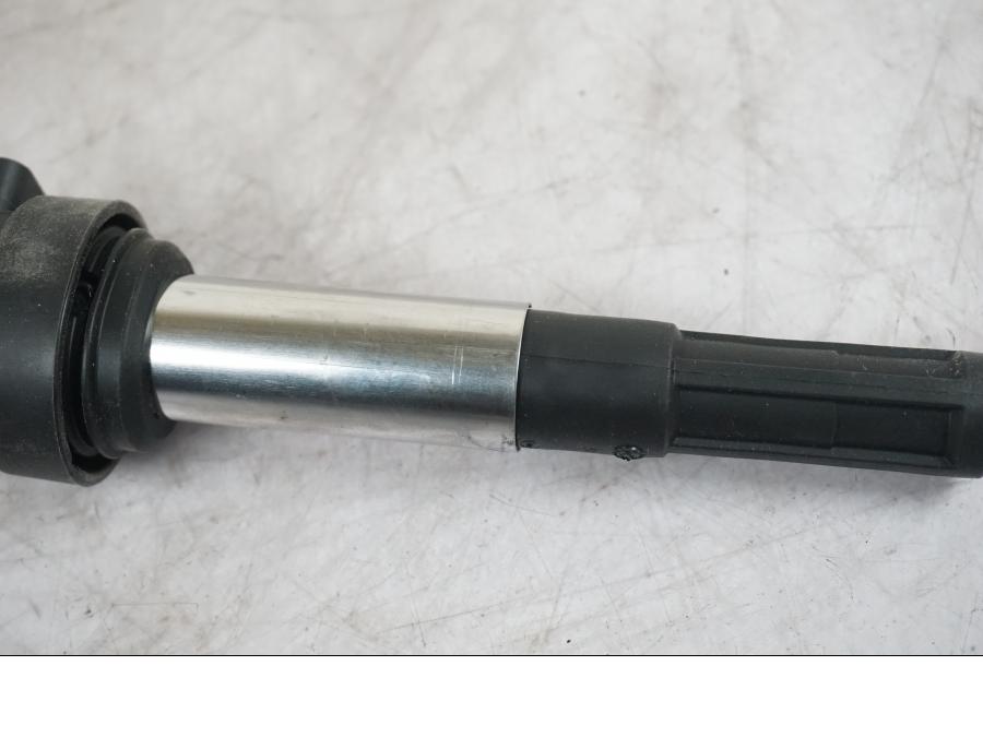 Höger sida på Tändspole från en BMW F 800 R -2018 motorcykel.