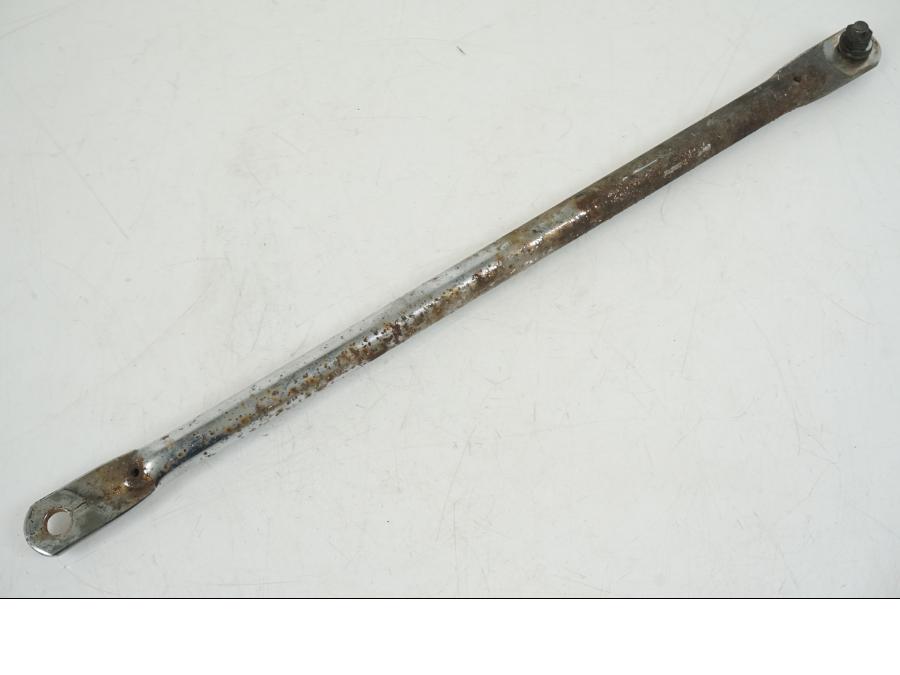 Framsidan på Bromslänkage från en Yamaha XV 1100 -1993 motorcykel.