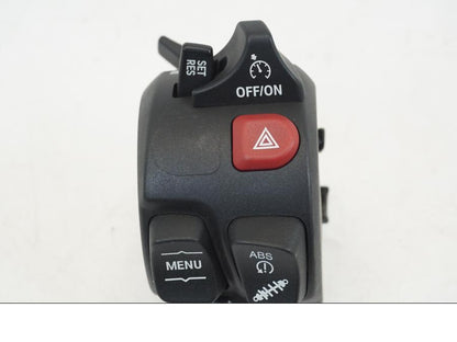 Baksidan på Styrelreglage från en BMW R 1250 GS -2019 motorcykel.