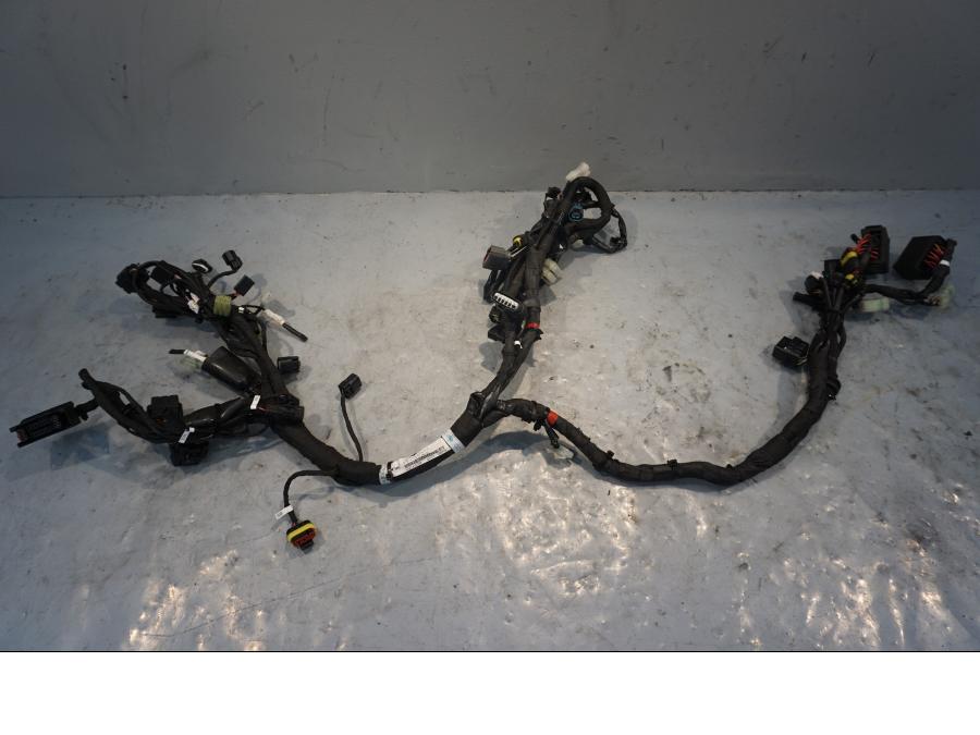 Framsidan på Kabelstam från en Ducati Diavel -2015 motorcykel.