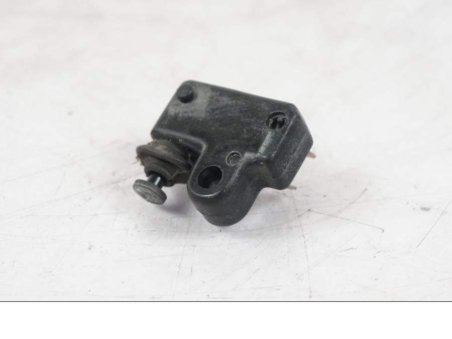 Höger sida på Bromsljuskontakt från en Yamaha XVS 1100 -2000 motorcykel.