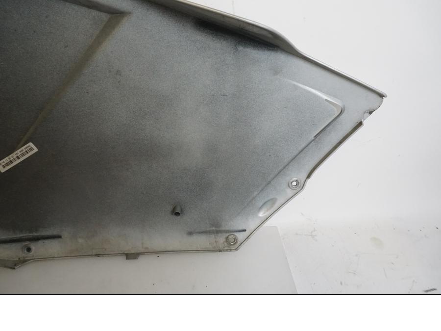 Vänster sida på Sidkåpa från en BMW K 1200 S -2007 motorcykel.