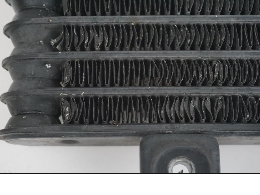 Baksidan på Oljekyl från en Yamaha XJ 900 -1997 motorcykel.