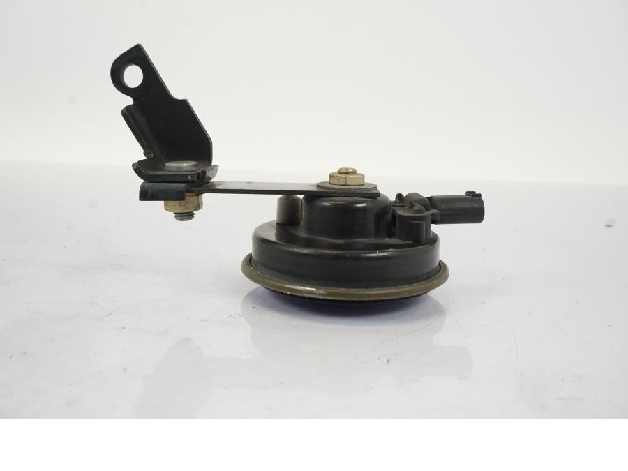 Höger sida på Signalhorn / Tuta från en BMW R 1150 RS -2003 motorcykel.