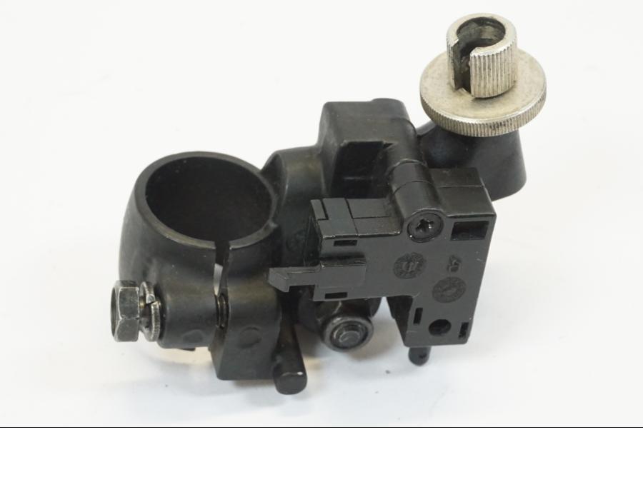 Snett uppifrån på Kopplingsklo från en Yamaha YZF-R 125 -2009 motorcykel.